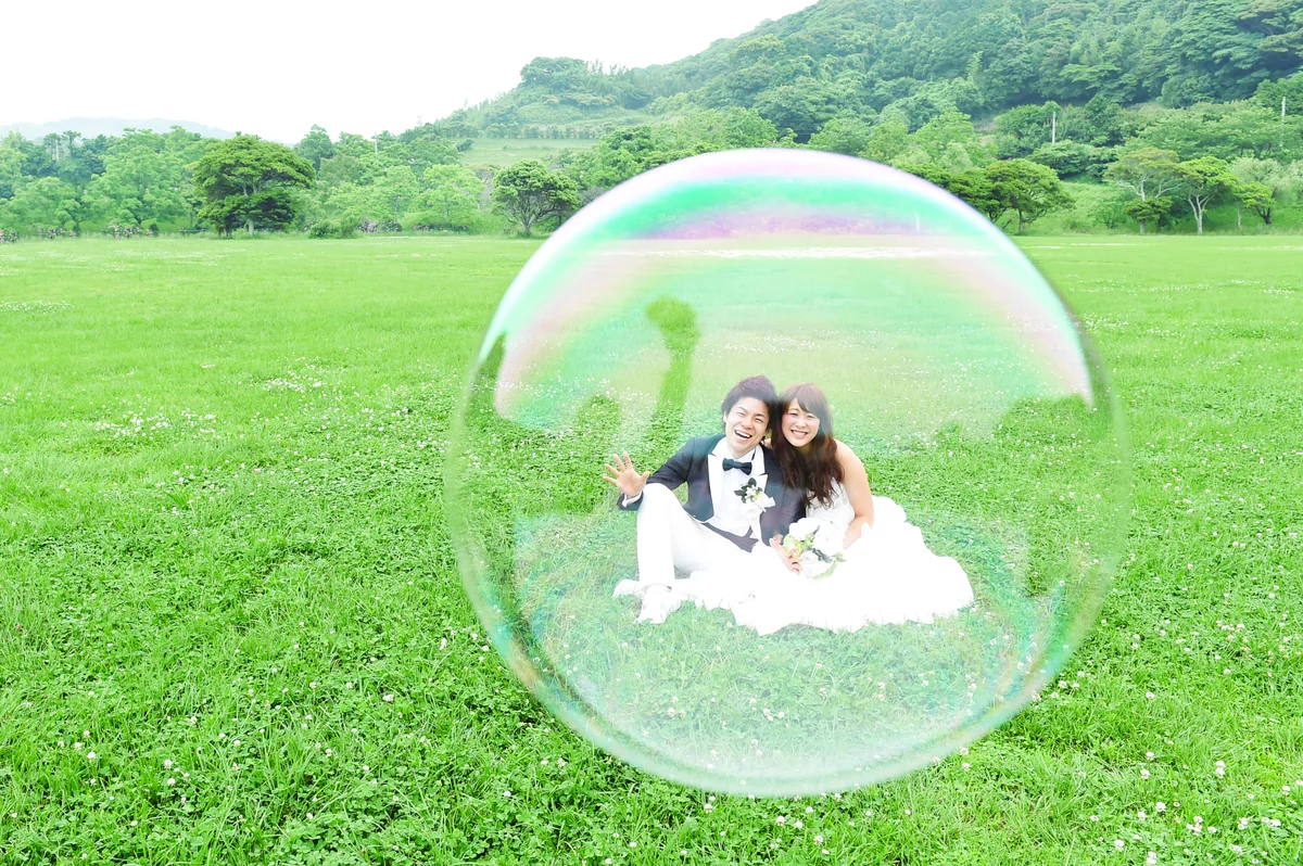 THE WEDDING TOWNのスタジオでの家族と一緒のフォトウェディング